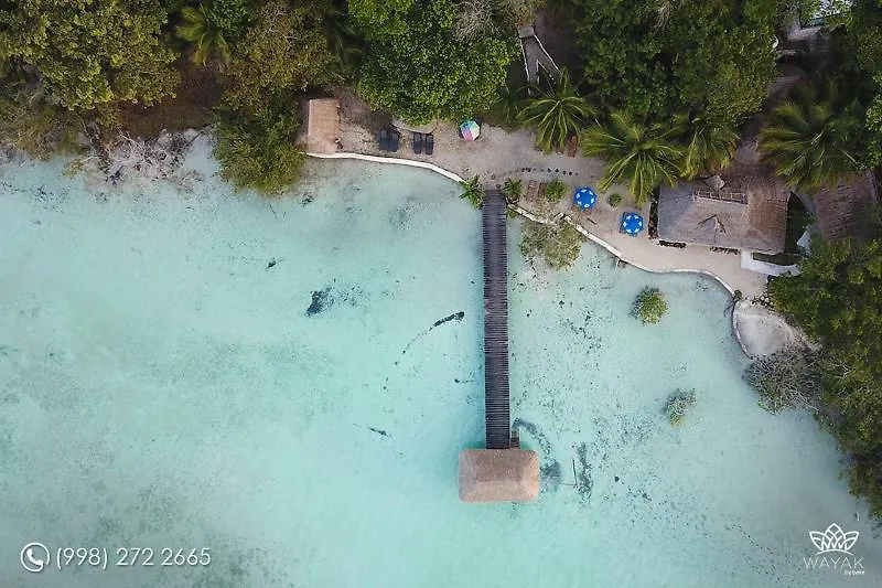 Hotel Pier Bacalar 3*,