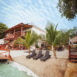 Hotel El Buho Lagoon, Bacalar