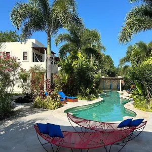 Hotel Blue Palm